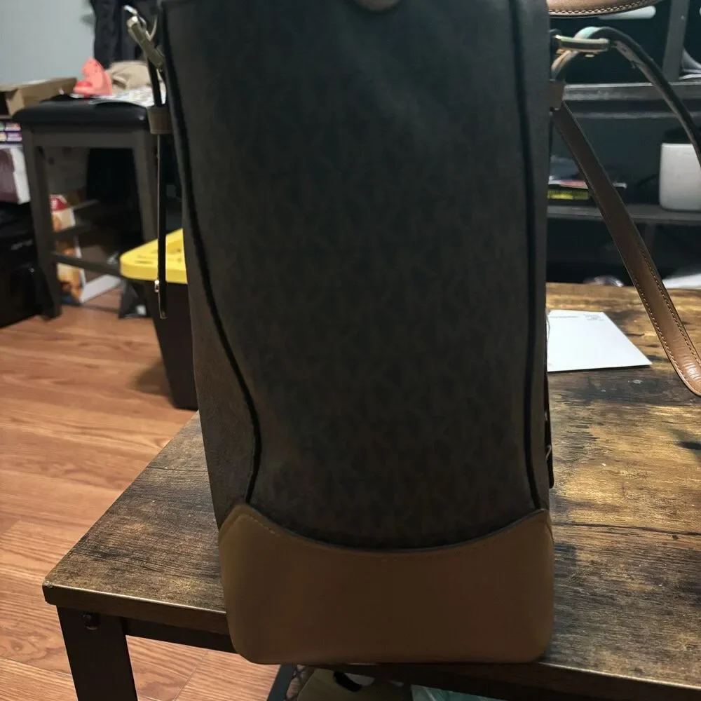 Michael Kors Jet Set Travel Large Tote Brown MK Signature PVC Leather Bag